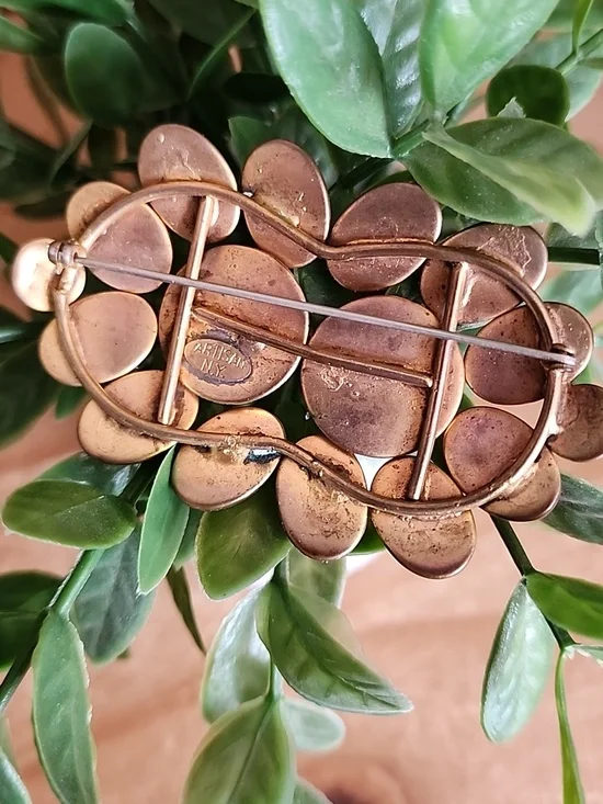 Pink Stone Cluster Brooch - Picture 4 of 10